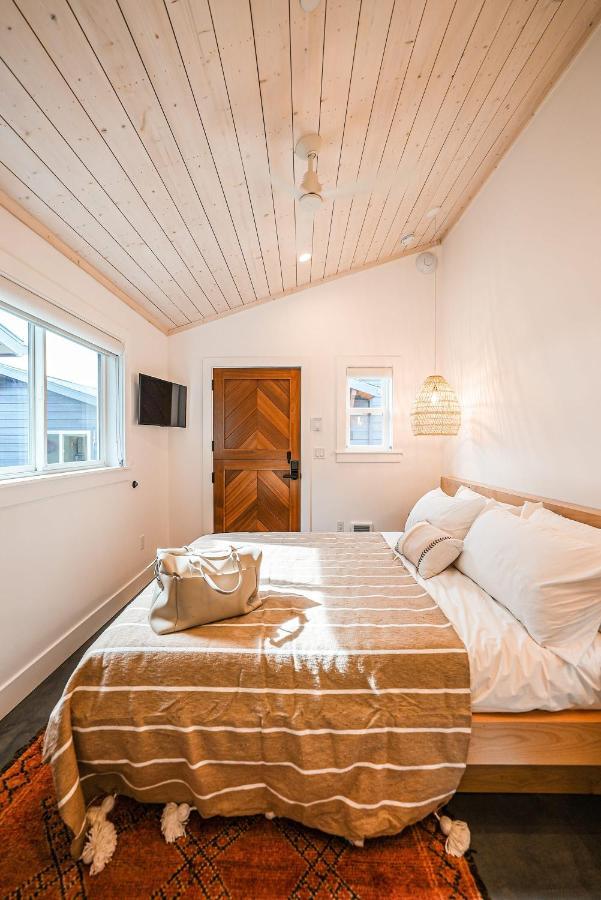Mini Shortboard Room With A Queen Bed Stinson Beach Exterior foto